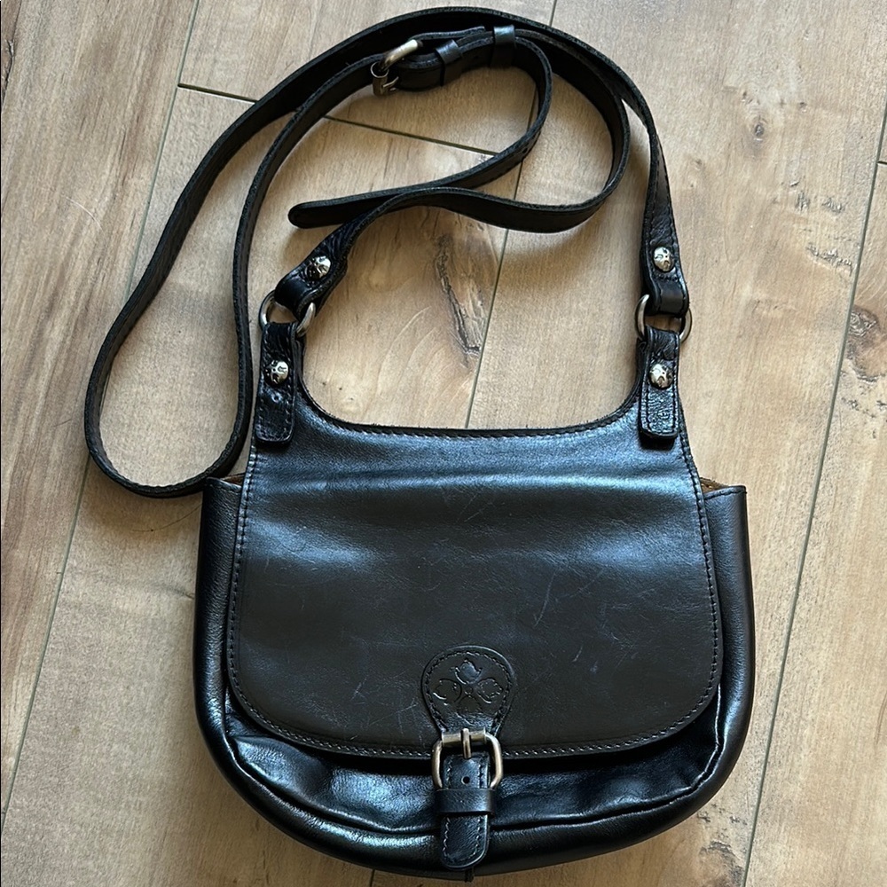 Patricia Nash Leather Heritage London Saddle Crossbody Bag Black
